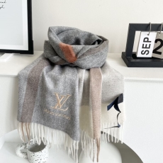 Valentino Scarf